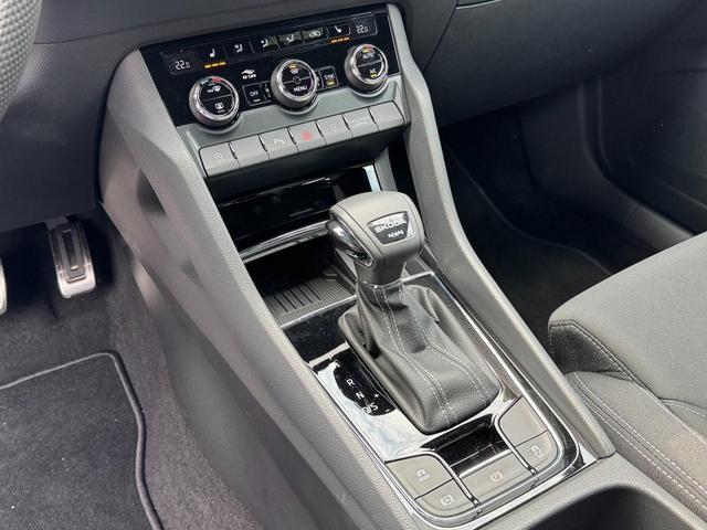 Neue Skoda Karoq 2,0 TSI 4x4 DSG Sportline kaufen