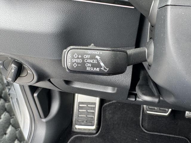 Neue Skoda Karoq 2,0 TSI 4x4 DSG Sportline kaufen