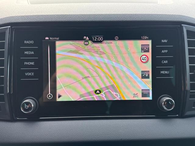 Neue Skoda Karoq 1,5 TSI DSG Sportline 2ZKlima 