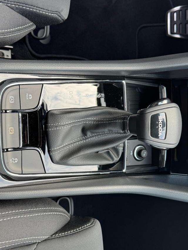 Neue Skoda Karoq 1,5 TSI DSG Sportline 2ZKlima 