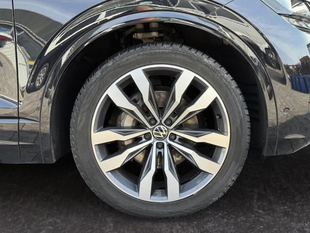 Gebraucht Volkswagen Touareg 3.0 V6 R-Line kaufen