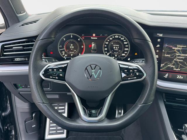 Gebraucht Volkswagen Touareg 3.0 V6 R-Line kaufen