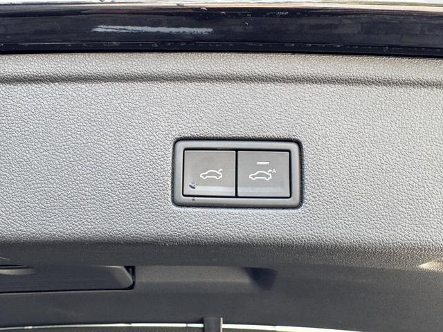 Gebraucht Volkswagen Touareg 3.0 V6 R-Line kaufen