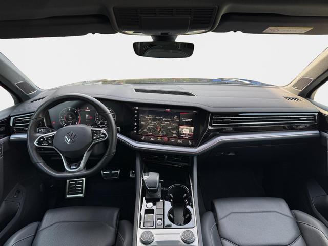 Gebraucht Volkswagen Touareg 3.0 V6 R-Line kaufen