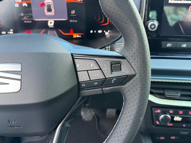 Seat Arona Style 1,0 TSI MO26 2ZoKlima ACC Kamera Sitzheizung Einparkhilfe Apple Car Play 5J Garantie 