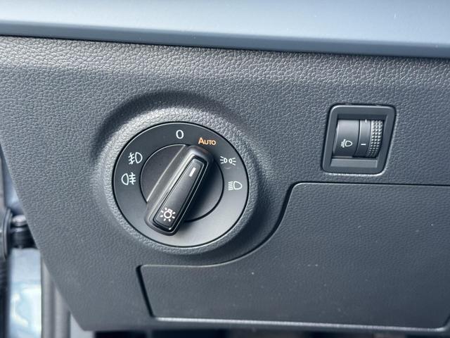 Seat Arona Style 1,0 TSI MO26 2ZoKlima ACC Kamera Sitzheizung Einparkhilfe Apple Car Play 5J Garantie 