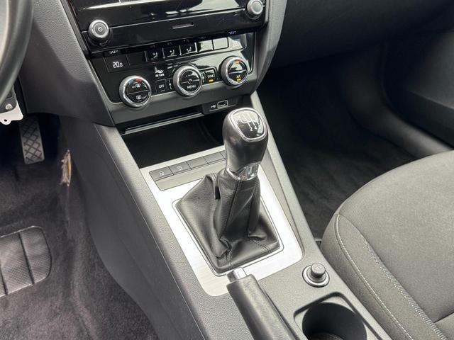 Gebraucht Skoda Octavia Combi kaufen