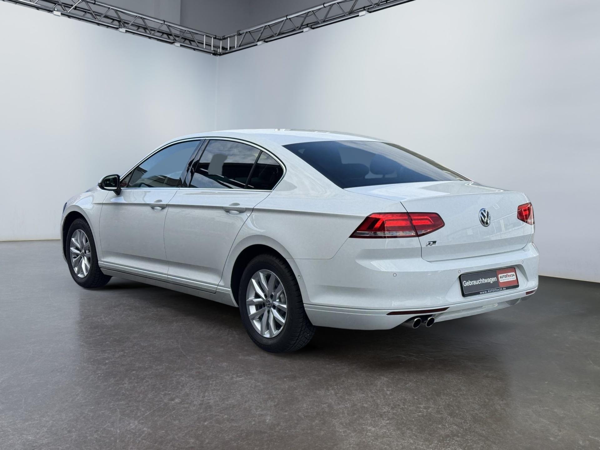 Gebraucht Volkswagen Passat 1.8 TSI DSG R-Line kaufen