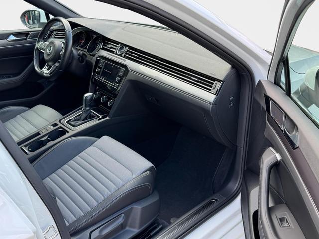 Gebraucht Volkswagen Passat 1.8 TSI DSG R-Line kaufen