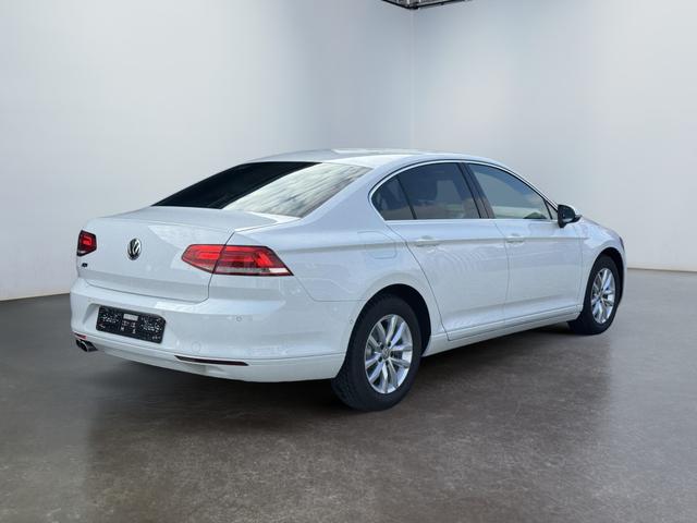 Gebraucht Volkswagen Passat 1.8 TSI DSG R-Line kaufen