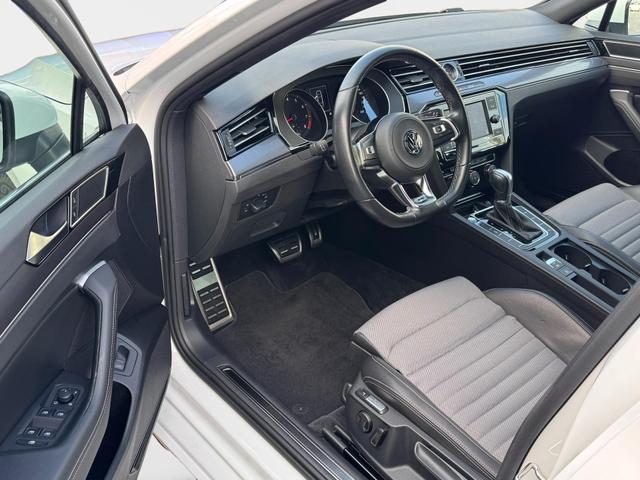Gebraucht Volkswagen Passat 1.8 TSI DSG R-Line kaufen