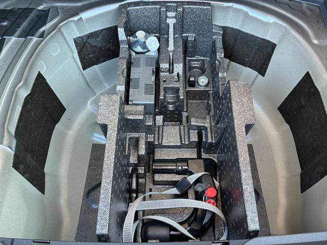 Skoda Fabia Drive Plus 1.0 TSI 2ZKlima AHK Apple 2 x PDC Sitzheizung 5J Garantie Kessy 