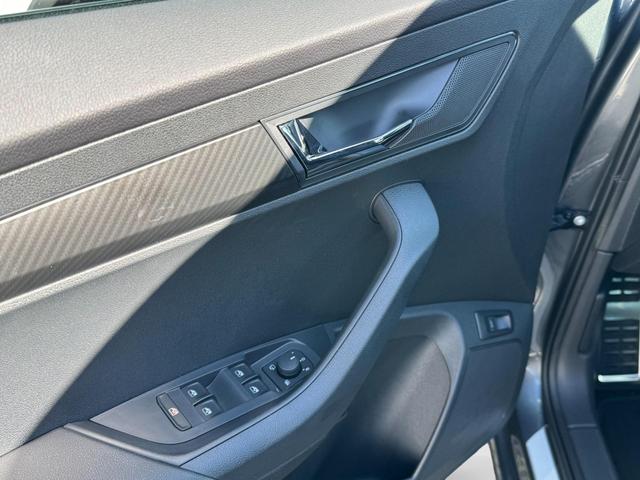 Skoda Karoq Sportline 2,0 TDI DSG 3ZKlima ACC 4x Sitzheizung 2x Einparkhilfe Anh&auml;ngerkupplungKamera 5J Garantie beheizte Windschutzscheibe 