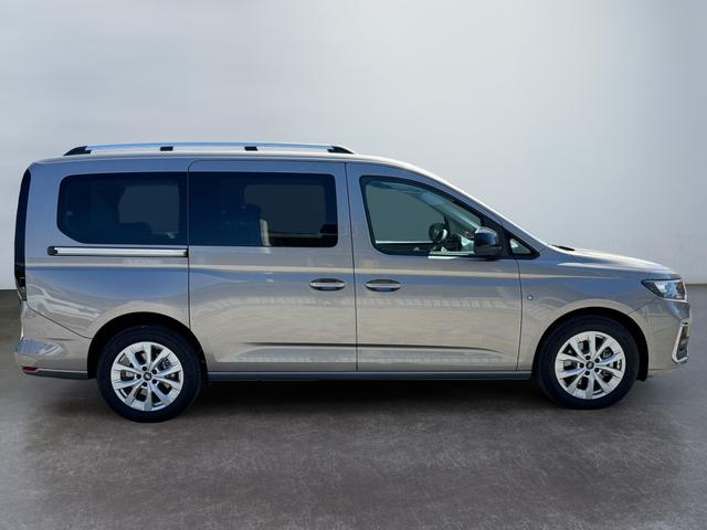 Ford Grand Tourneo Titanium