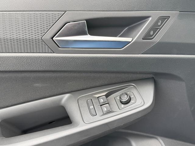 Ford Grand Tourneo Titanium 2,0 TDCI L2 7 Sitzer Klimaautomatik Anh&auml;ngerkupplung Sitzheizung Einparkhilfe Kamera 17 Zoll Leichtmetall ACC 
