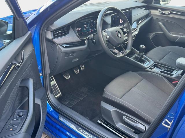 Skoda Octavia Combi 1.5 TSI Sportline 2ZoKlima LED Sitzheizung Apple 