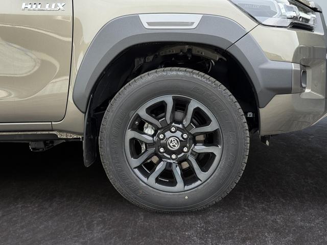 Reimport Toyota Hilux INVINCIBLE Double Cab 2.8 D-4D 4x4 kaufen