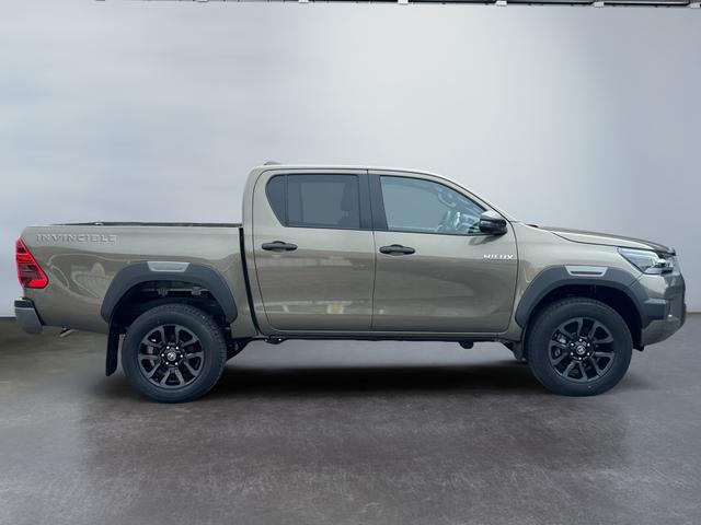 Reimport Toyota Hilux INVINCIBLE Double Cab 2.8 D-4D 4x4 kaufen
