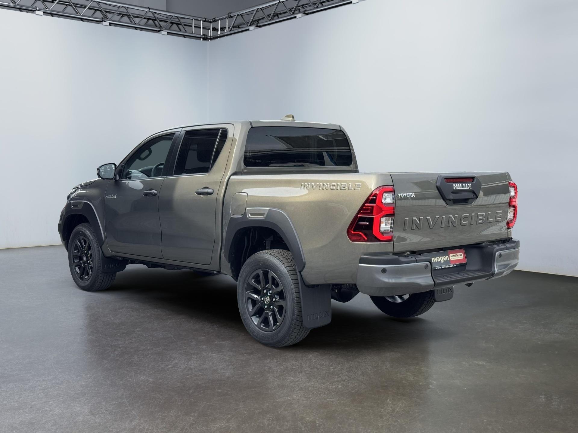 Reimport Toyota Hilux INVINCIBLE Double Cab 2.8 D-4D 4x4 kaufen