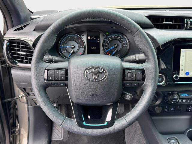 Reimport Toyota Hilux INVINCIBLE Double Cab 2.8 D-4D 4x4 kaufen