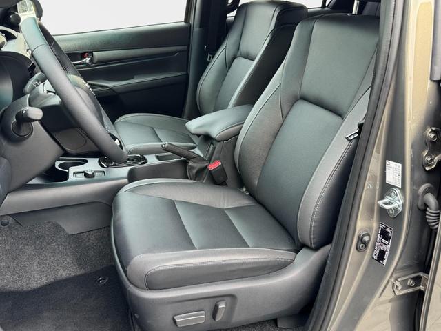 Reimport Toyota Hilux INVINCIBLE Double Cab 2.8 D-4D 4x4 kaufen