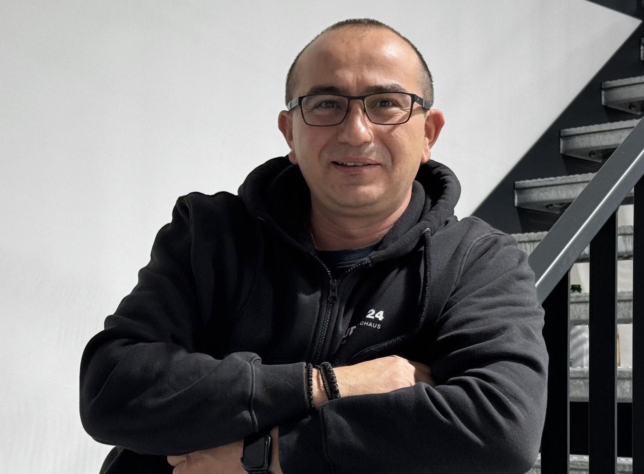 Georgios Pavlidis Automobile Marketing.jpeg