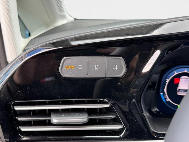 Ford Grand Tourneo Titanium 1,5 L2 7 Sitzer Klimaautomatik Anh&auml;ngerkupplung Sitzheizung Einparkhilfe Kamera 17 Zoll Leichtmetall ACC 