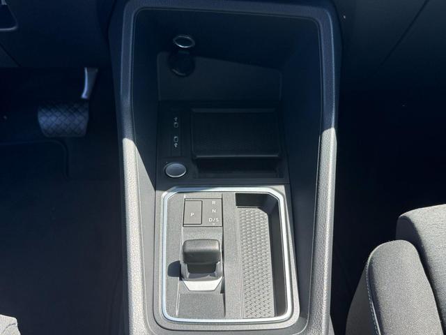 Ford Grand Tourneo Active 2,0 TDCI L2 7 Sitzer 2Zoklima Anh&auml;ngerkupplung Panoramadach AGR Sitze Sitzheizung Einparkhilfe Kamera 17 Zoll Leichtmetall ACC 