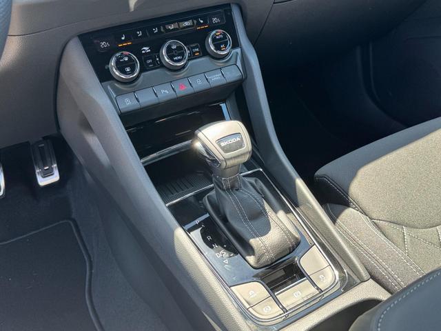 Skoda Karoq Sportline 1,5 TSI DSG 2ZKlima 4x Sitzheizung beheizte Frontscheibe Canton Totewinkel 5J Garantie 