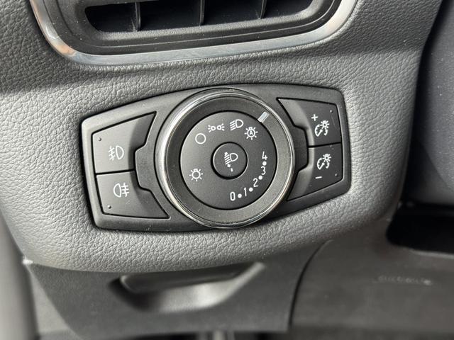Gebraucht Ford B-MAX 1.6 AT Titanium kaufen