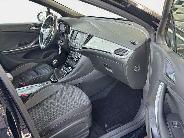 gebraucht-opel-astra-sports-tourer-kaufen-
