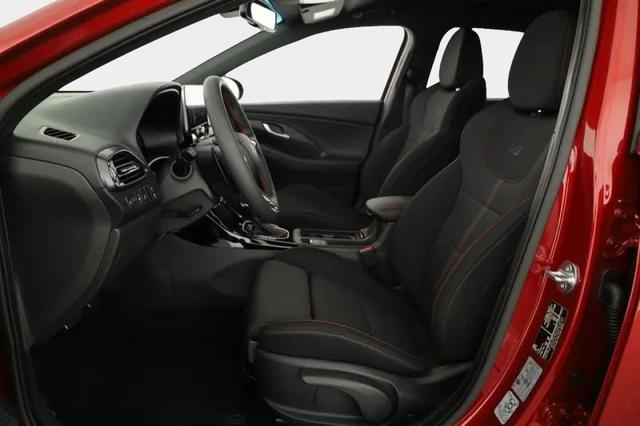Hyundai i30 Kombi N Line 1.6 T-GDI DCT N-Line Navigation Kamera 2x Einparkhilfe 18 Zoll 2Zonenklima 