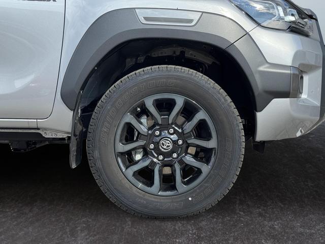 Reimport Toyota Hilux INVINCIBLE Double Cab 4x4 kaufen