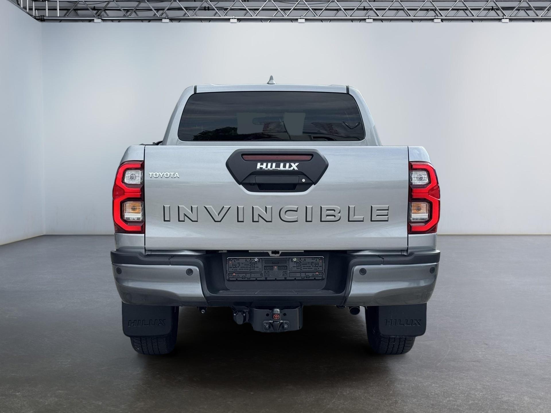 Reimport Toyota Hilux INVINCIBLE Double Cab 4x4 kaufen