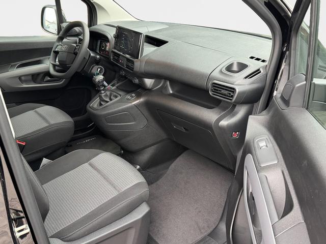 EU Neuwagen Toyota Proace City Verso L2 7 Sitzer 