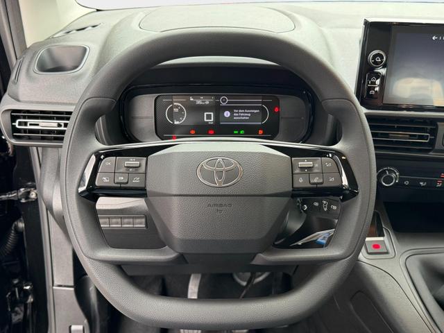 EU Neuwagen Toyota Proace City Verso L2 7 Sitzer 