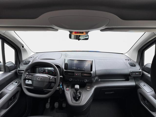 EU Neuwagen Toyota Proace City Verso L2 7 Sitzer 
