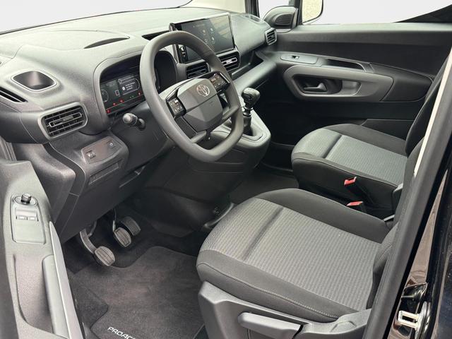 EU Neuwagen Toyota Proace City Verso L2 7 Sitzer 
