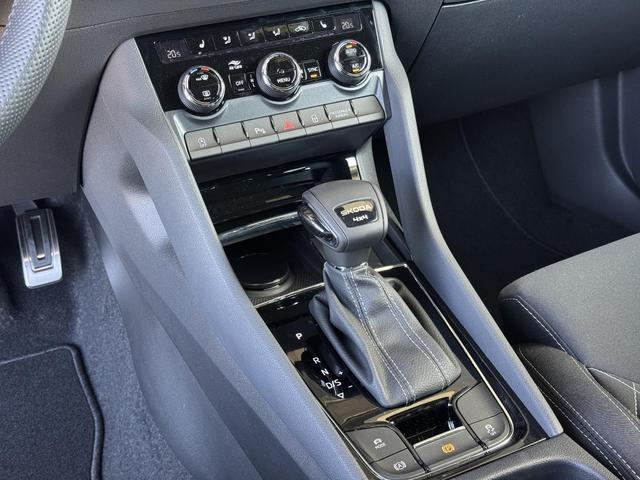 EU-Neuwagen Skoda Karoq Sportline 2,0 TSI 4x4 DSG