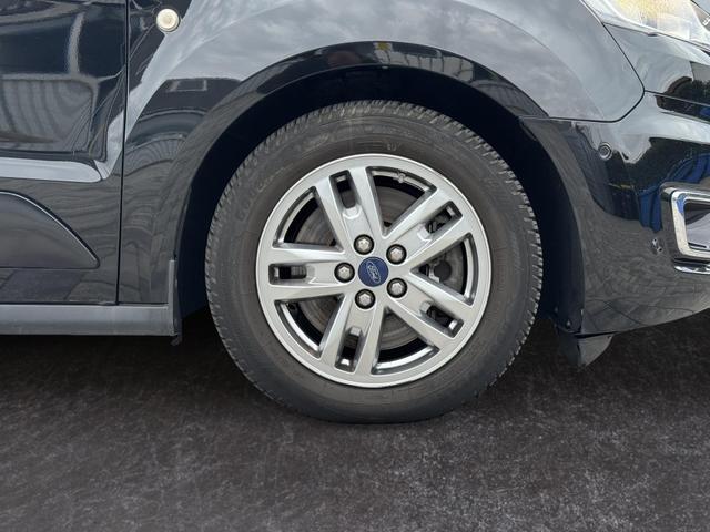 Gebraucht Ford Grand Tourneo 1,5 TDCI AT Titanium kaufen