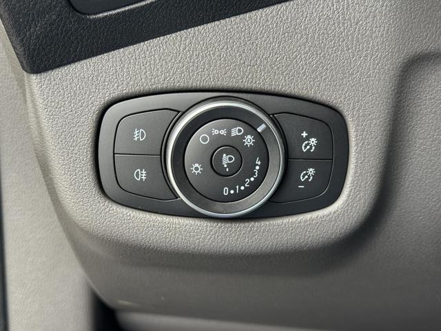 Gebraucht Ford Grand Tourneo 1,5 TDCI AT Titanium kaufen