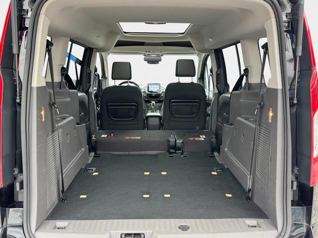 Gebraucht Ford Grand Tourneo 1,5 TDCI AT Titanium kaufen