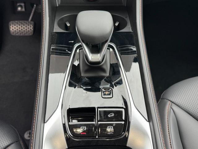 EU-Neuwagen MG HS 1,5 Luxury Hybrid+ Leder 360&deg; 19 Zoll