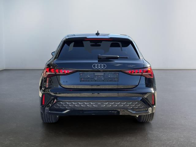 Audi A3 TFSI 150 S tronic line AHK Matrix ACC elHk SpSi 3JG 