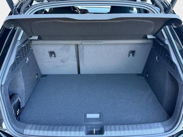 Audi A3 TFSI 150 S tronic line AHK Matrix ACC elHk SpSi 3JG 
