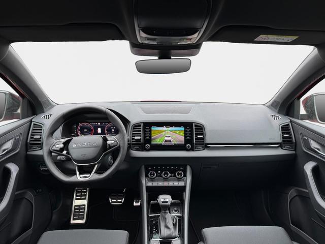 Skoda Karoq Sportline 1,5 TSI DSG 2ZKlimaautomatik Canton Anh&auml;ngerkupplung Totewinkel Assistent 2 x Einparkhilfe Kamera 19 Zoll Felgen adaptiver Tempomat 5J Garantie 