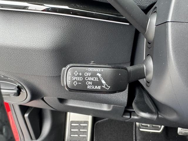 Skoda Karoq Sportline 1,5 TSI DSG 2ZKlimaautomatik Canton Anh&auml;ngerkupplung Totewinkel Assistent 2 x Einparkhilfe Kamera 19 Zoll Felgen adaptiver Tempomat 5J Garantie 