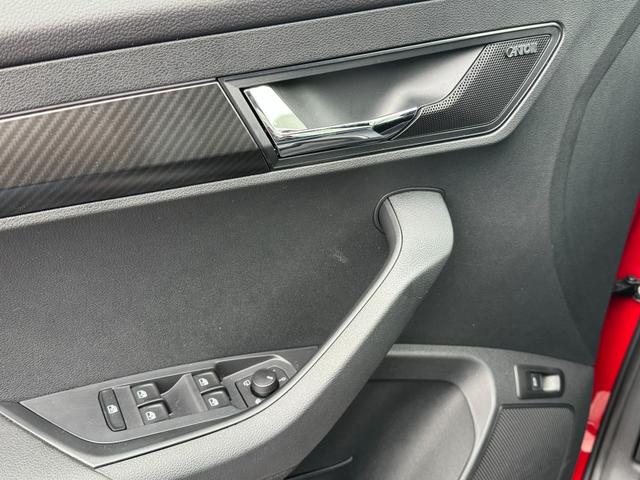 Skoda Karoq Sportline 1,5 TSI DSG 2ZKlimaautomatik Canton Anh&auml;ngerkupplung Totewinkel Assistent 2 x Einparkhilfe Kamera 19 Zoll Felgen adaptiver Tempomat 5J Garantie 