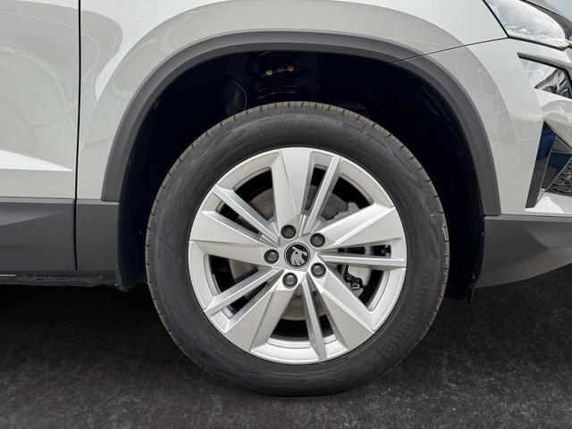 Skoda Karoq Extra Plus 2,0 TDI DSG 2Zoklima 2xEinparkhilfe AHK Kamera Sitzheizung beheiztes Lenkrad 