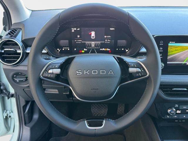 Skoda Fabia Extra Plus 1,5 TSI 2 ZoKlima ACC Navi 2x Einparkhilfe Kessy beheiztes Lenkrad Sitzheizung Sunset 5J Garantie 